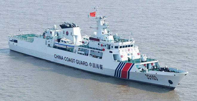 海警万吨舰首次执行任务赴台，破浪前行彰显实力与决心