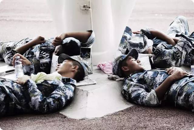 台海军陆战队员遇刺身亡事件，科技装备重塑战场安全挑战