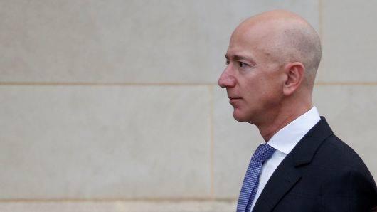 特斯拉发布会后股价下跌近9%，深度解读与影响因素分析