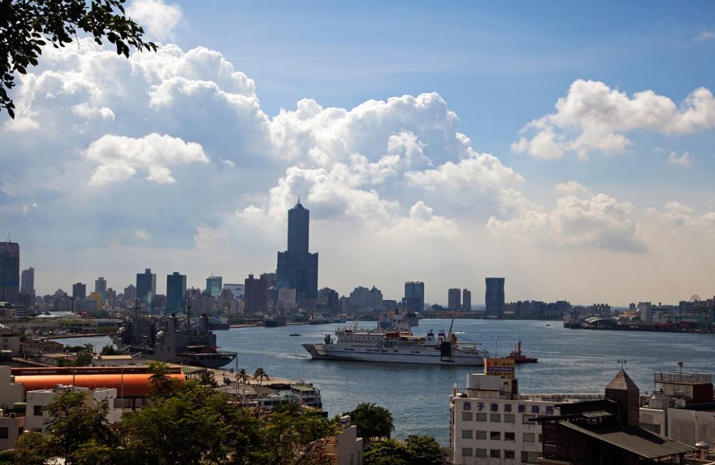 海警万吨舰首次亮相对台任务，时代力量彰显海上新航迹