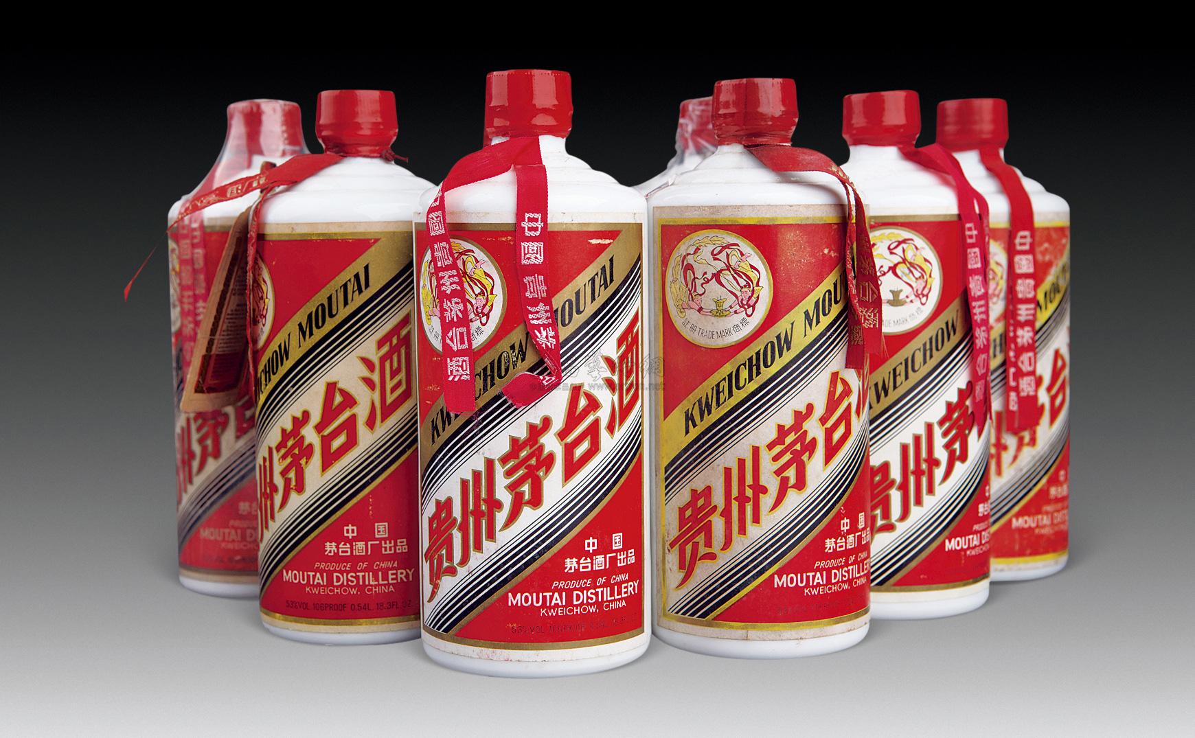 散装飞天茅台价格跌破2300元，市场现象深度解析