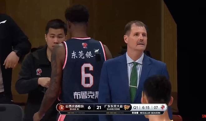 北汽外援因穿错球衣被罚款2万元，事件回顾与避免类似情况的指南