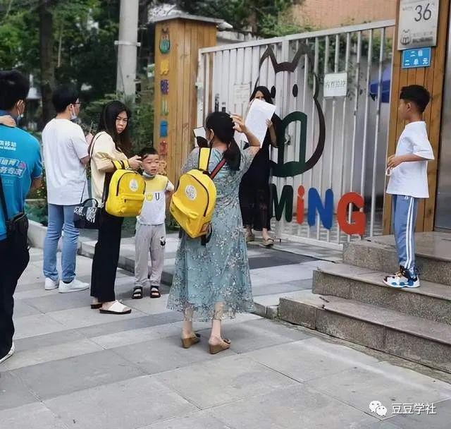 妈妈对女儿在幼儿园遭受性侵的疑虑与观点论述