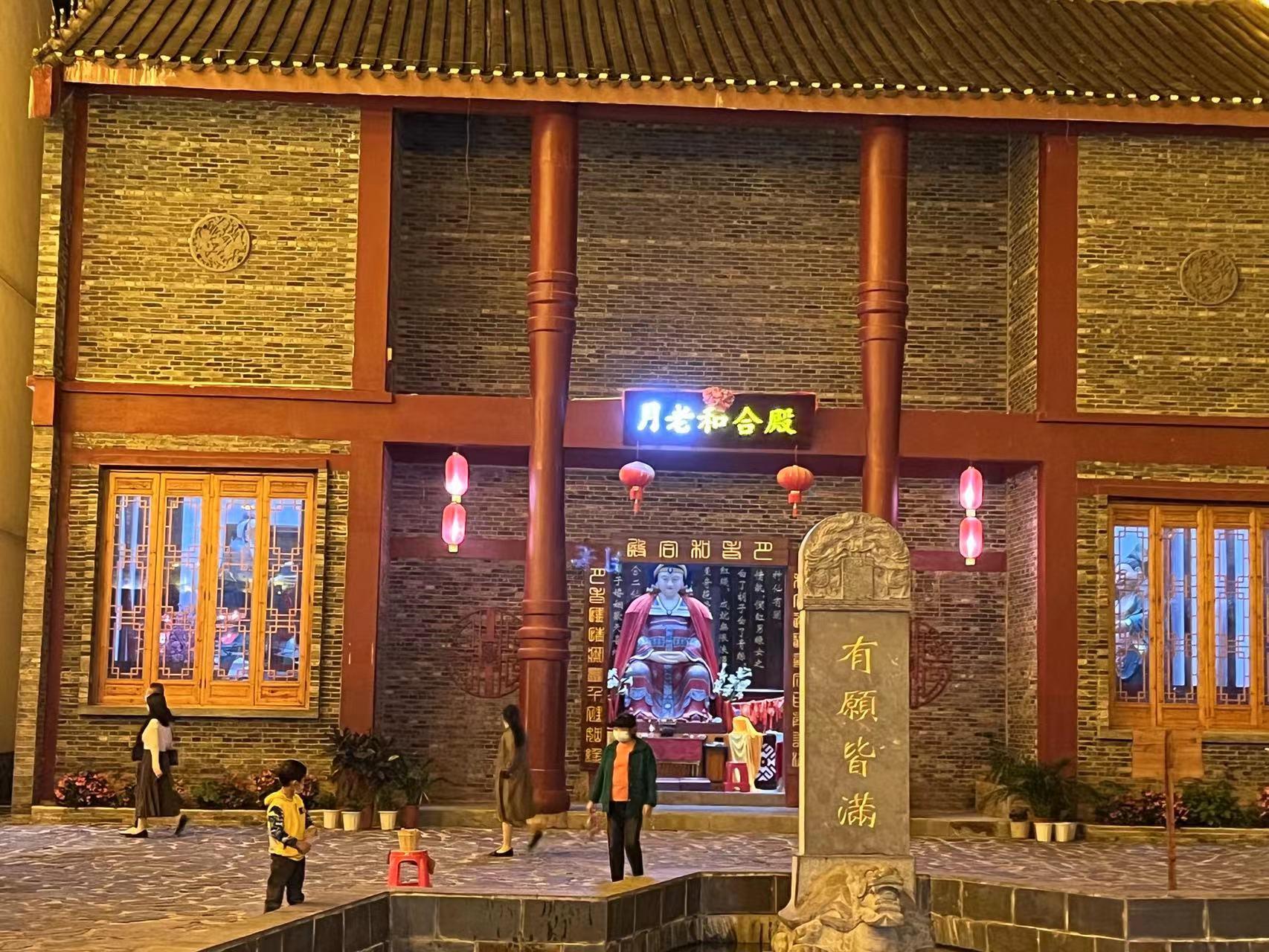最新版单职业传奇，小巷中的隐藏宝藏