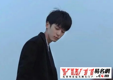 情侣网名最新潮流，自信与成就，浪漫励志之旅开启