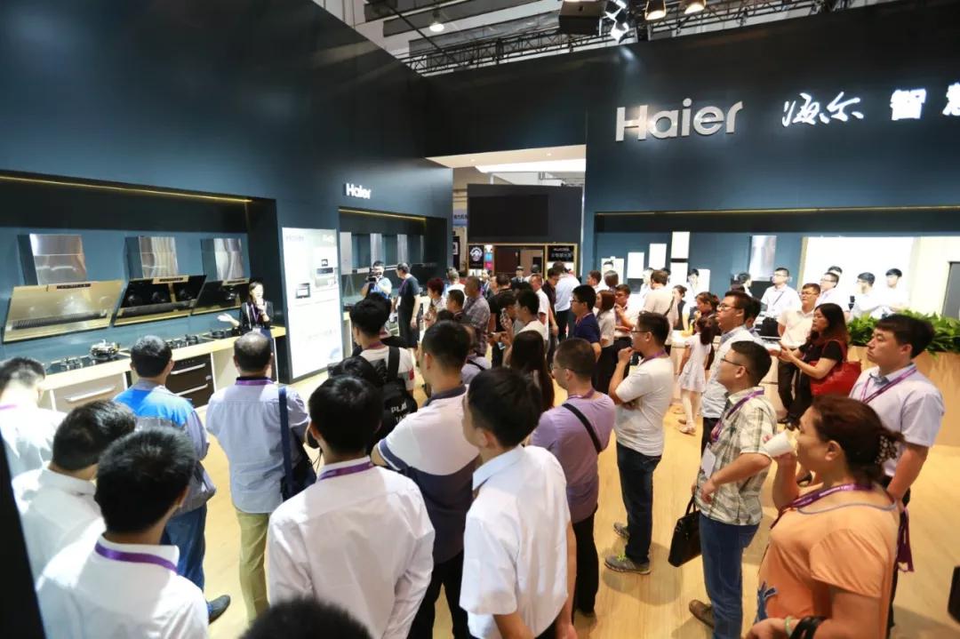 央视科技盛宴，展现未来生活新篇章的炫酷节目