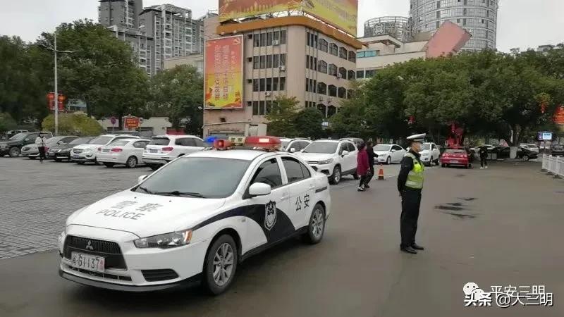 美国疫情最新数据,美国疫情最新数据，小巷深处的独特风味