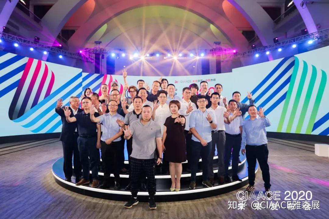 吴少刚最新动态，科技前沿探索与行业创新引领