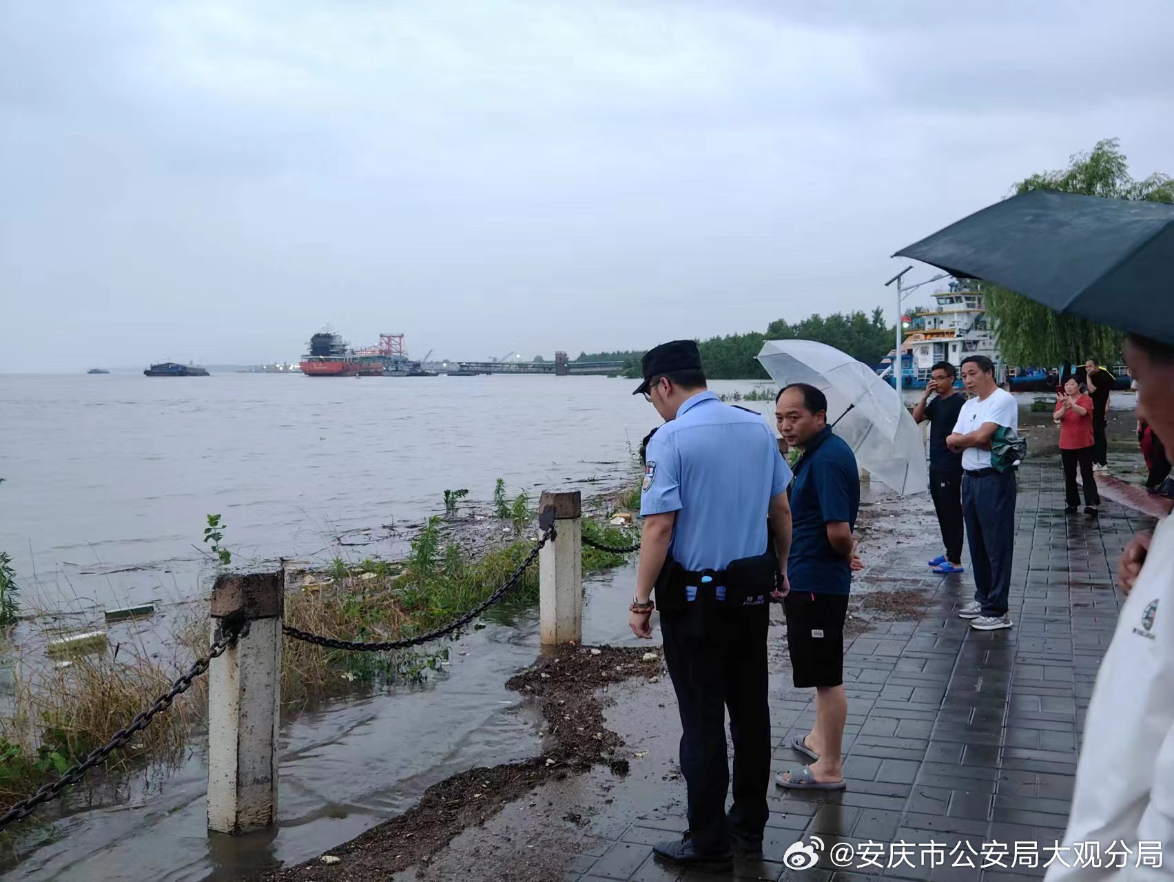 安庆洪水最新消息，逆流展现力量与智慧
