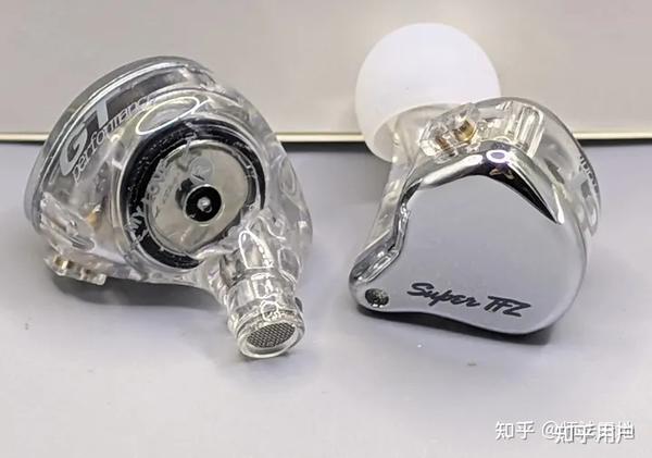 最新入耳式设计，唤醒潜能，自信启航之旅