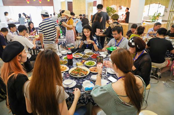 视觉盛宴，餐饮比赛的味觉瞬间记录图片