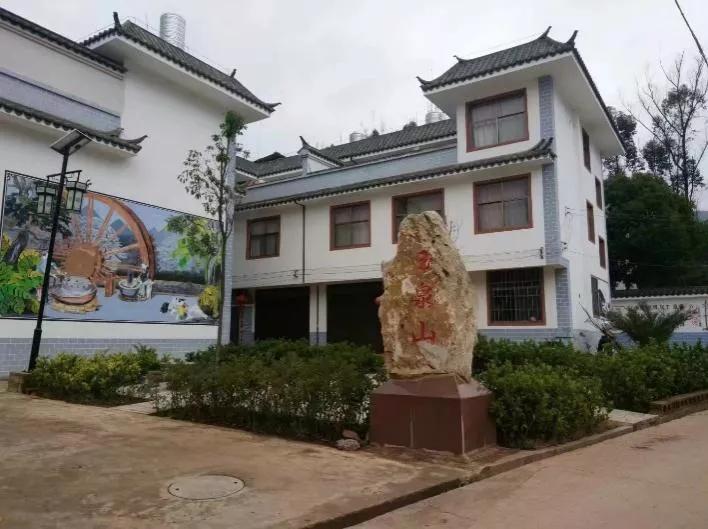 水泥价格走势图与探索自然美景之旅的双重邀请